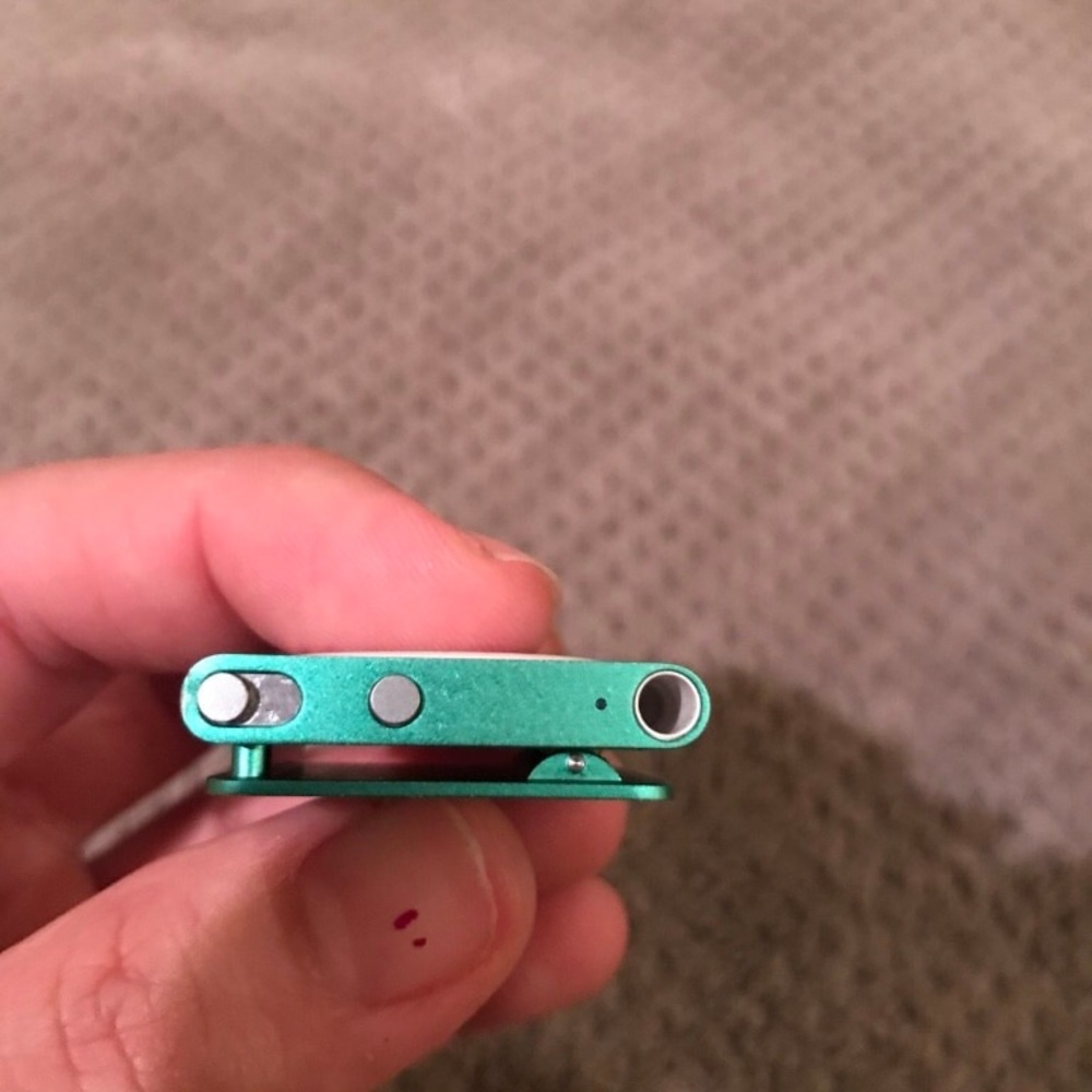 iPod 4th generation - Picture 3 of 5